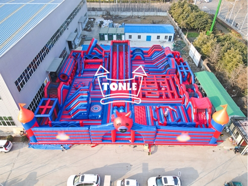 Factory Customized Large Inflatable Playground Inflatable Theme Park